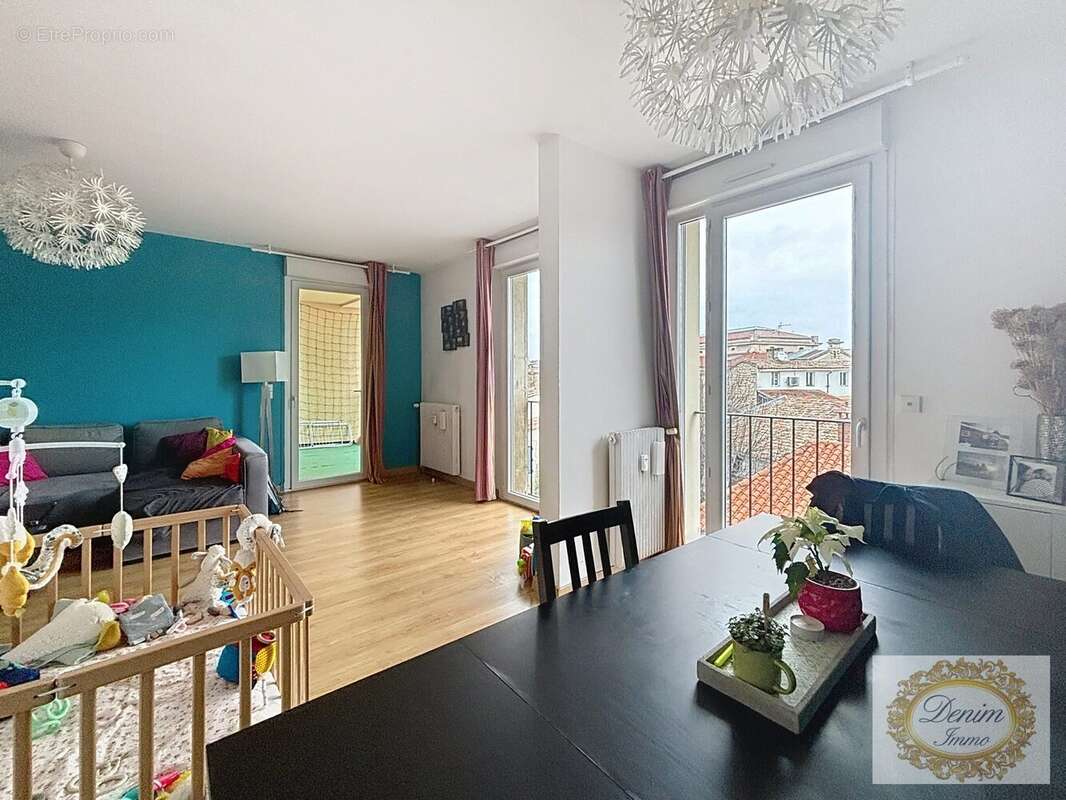 Appartement à NIMES