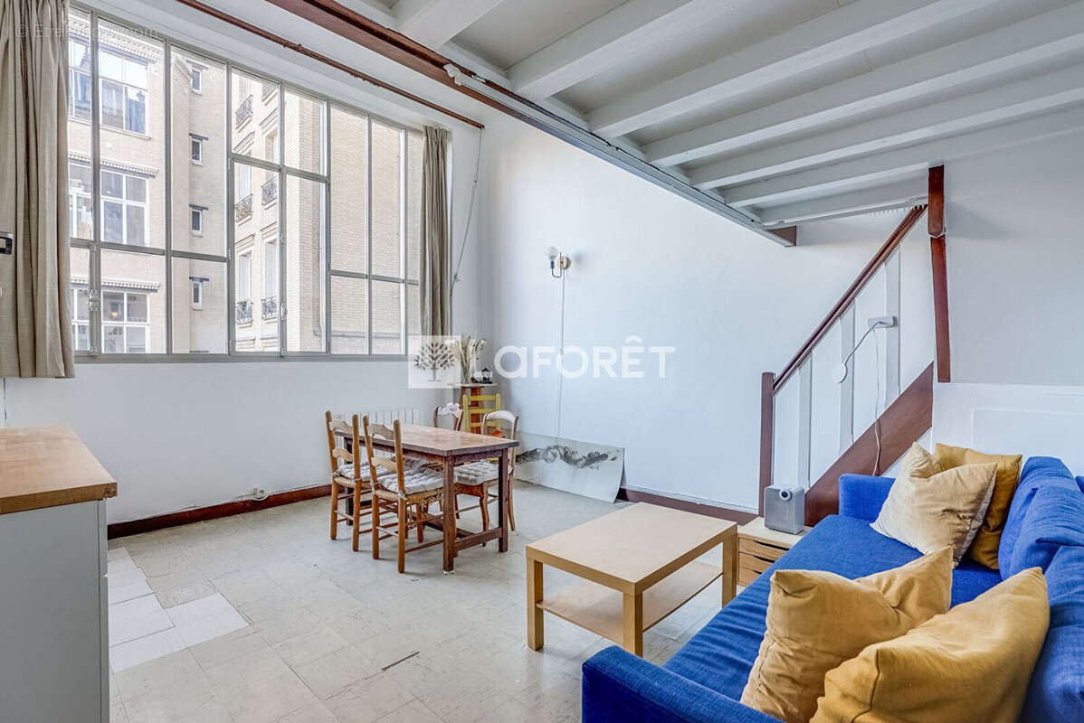 Appartement à PARIS-14E
