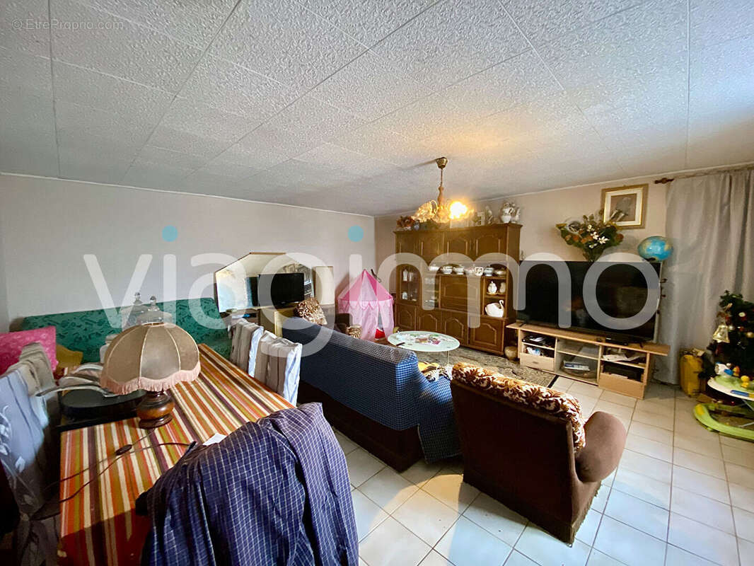 MAULÉON Corps de ferme 138m² avec dépendances - photo 5