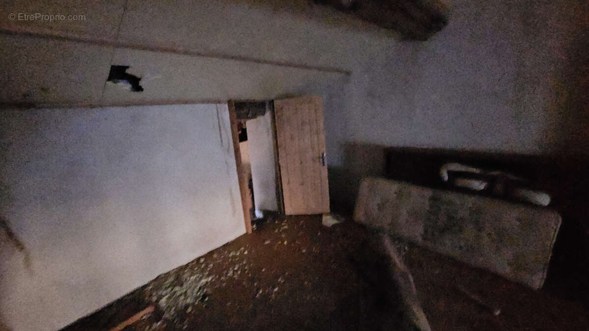 Maison à BUSSIERE-POITEVINE