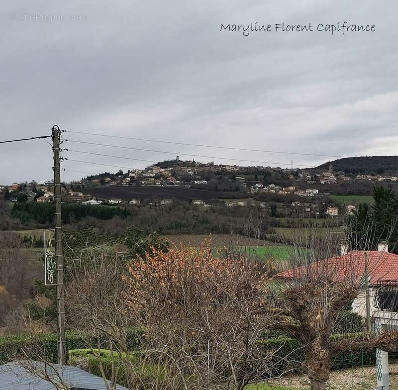 Maison à LA ROCHE-BLANCHE