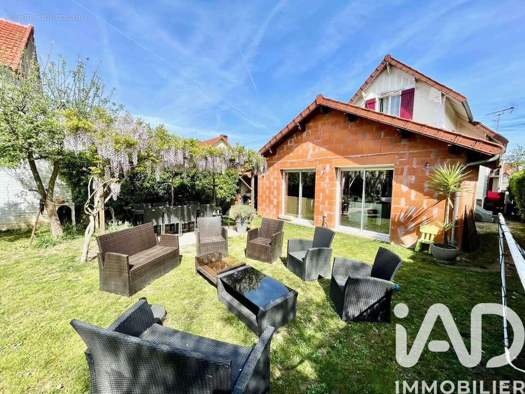 Photo 3 - Maison à VILLENEUVE-LE-ROI