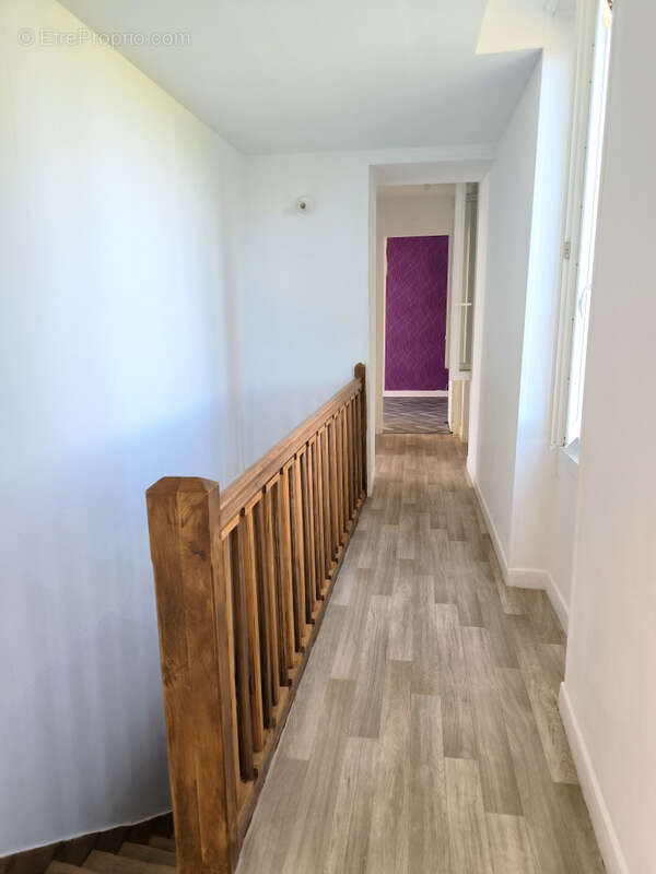 Maison à LONGUES-SUR-MER