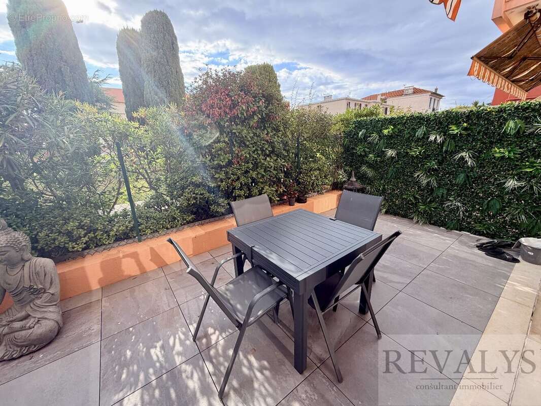 Appartement à CAP-D'AIL