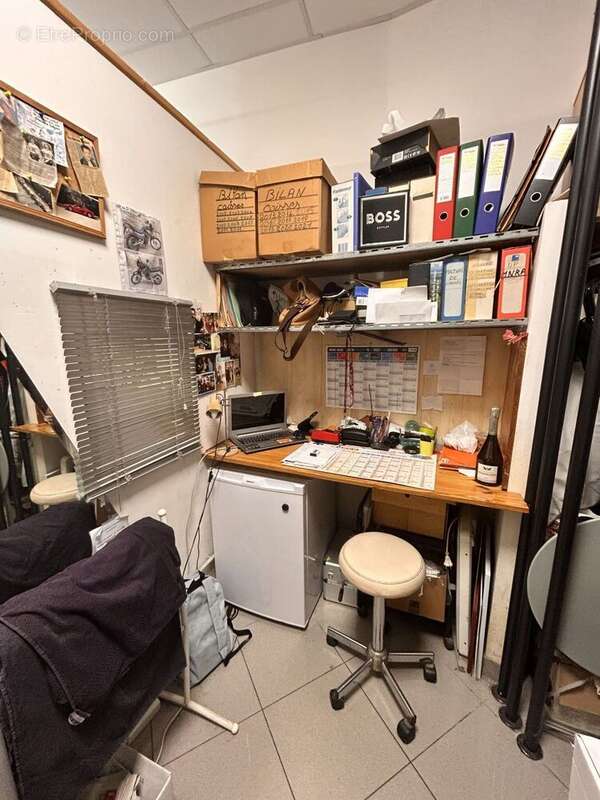 BUREAU1 - Commerce à CAHORS