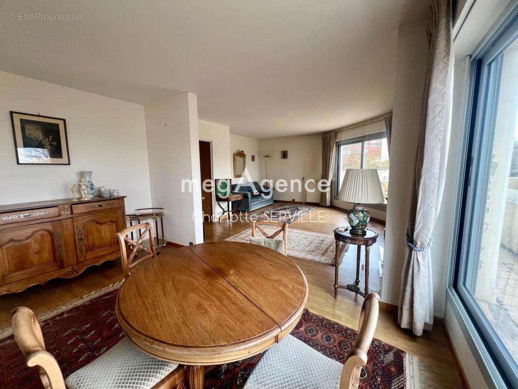Appartement à LE CHESNAY