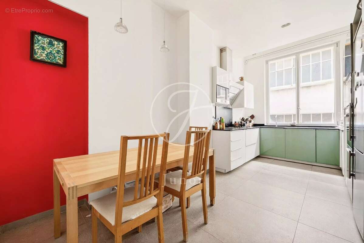 Appartement à PARIS-9E