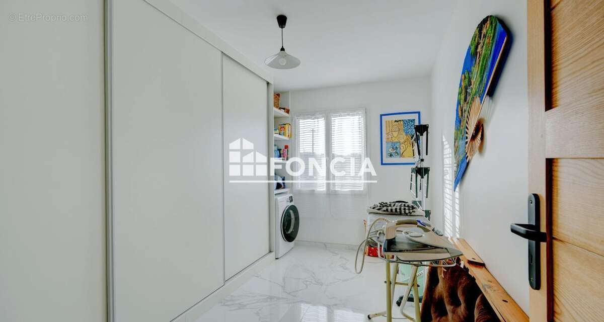 Maison à CORQUILLEROY