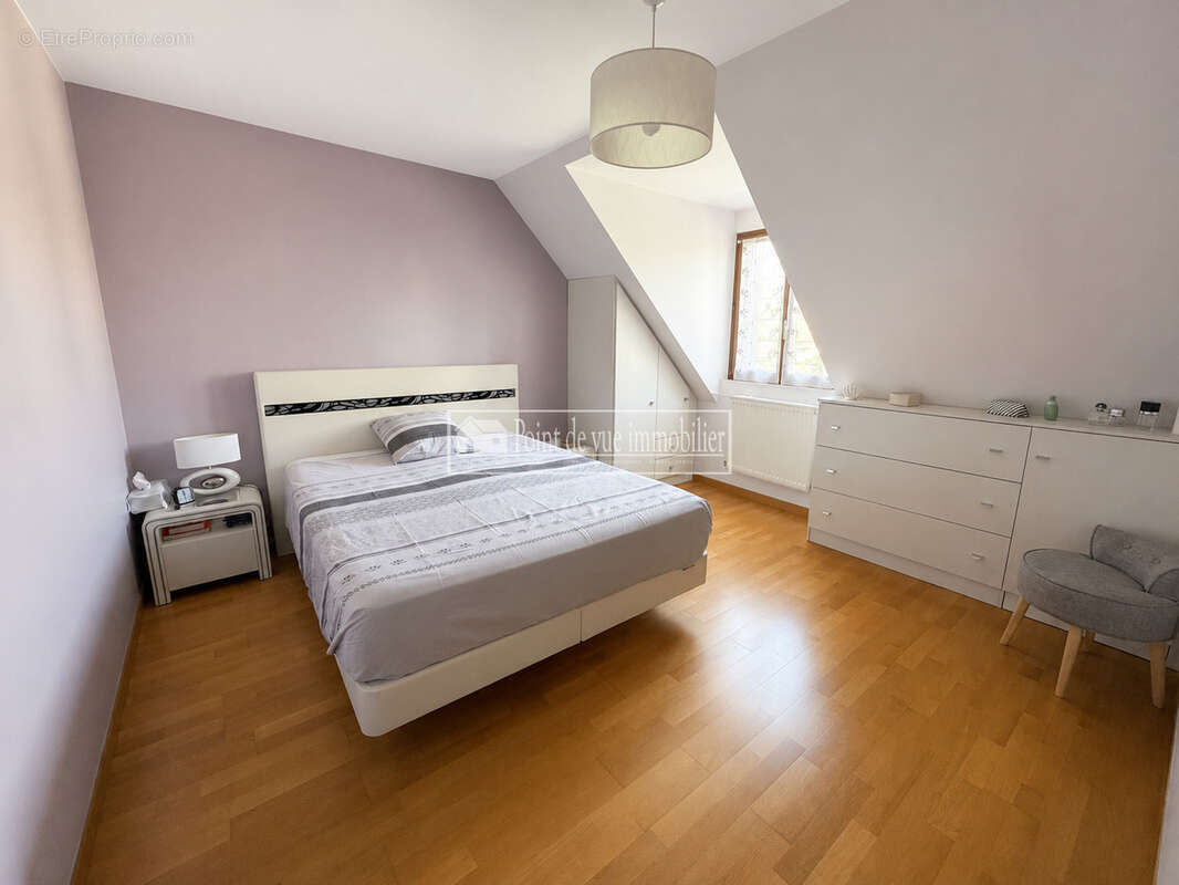 Maison 6 pièces 140m2 sur 343m2 de terrain - photo 8