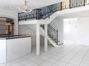 Maison à CHARNECLES