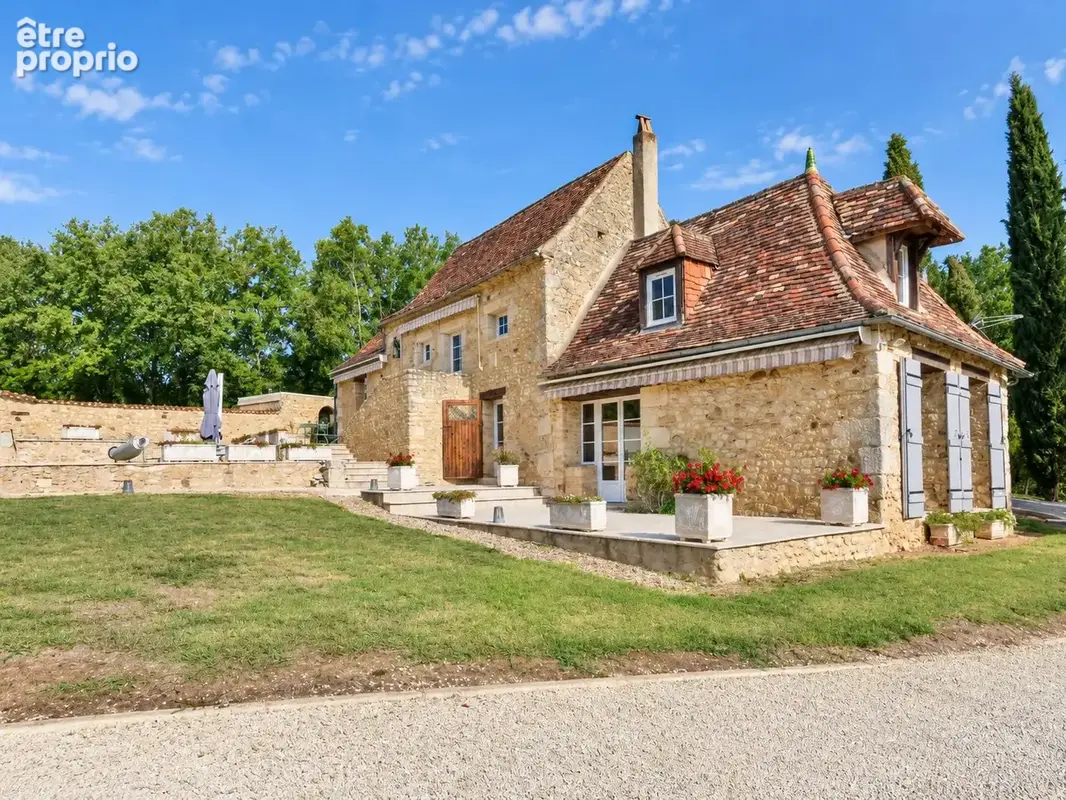 Maison 6 pièces 177 m² à vendre à Lamonzie-Montastruc (24520) - photo 3