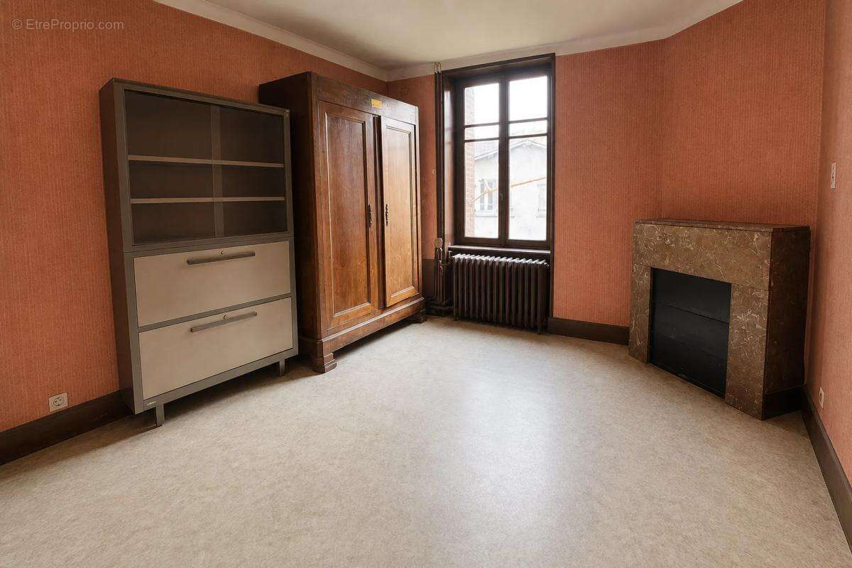 Maison à CHABRELOCHE