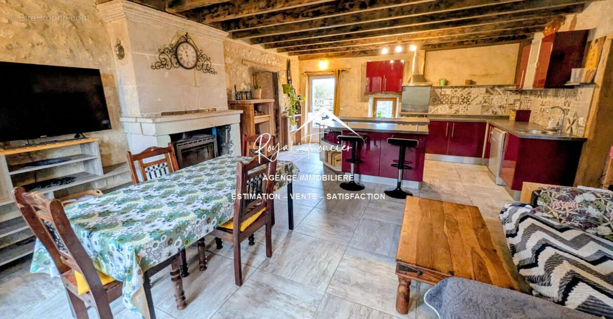 Cuisine A et E - Maison à ANTRAN