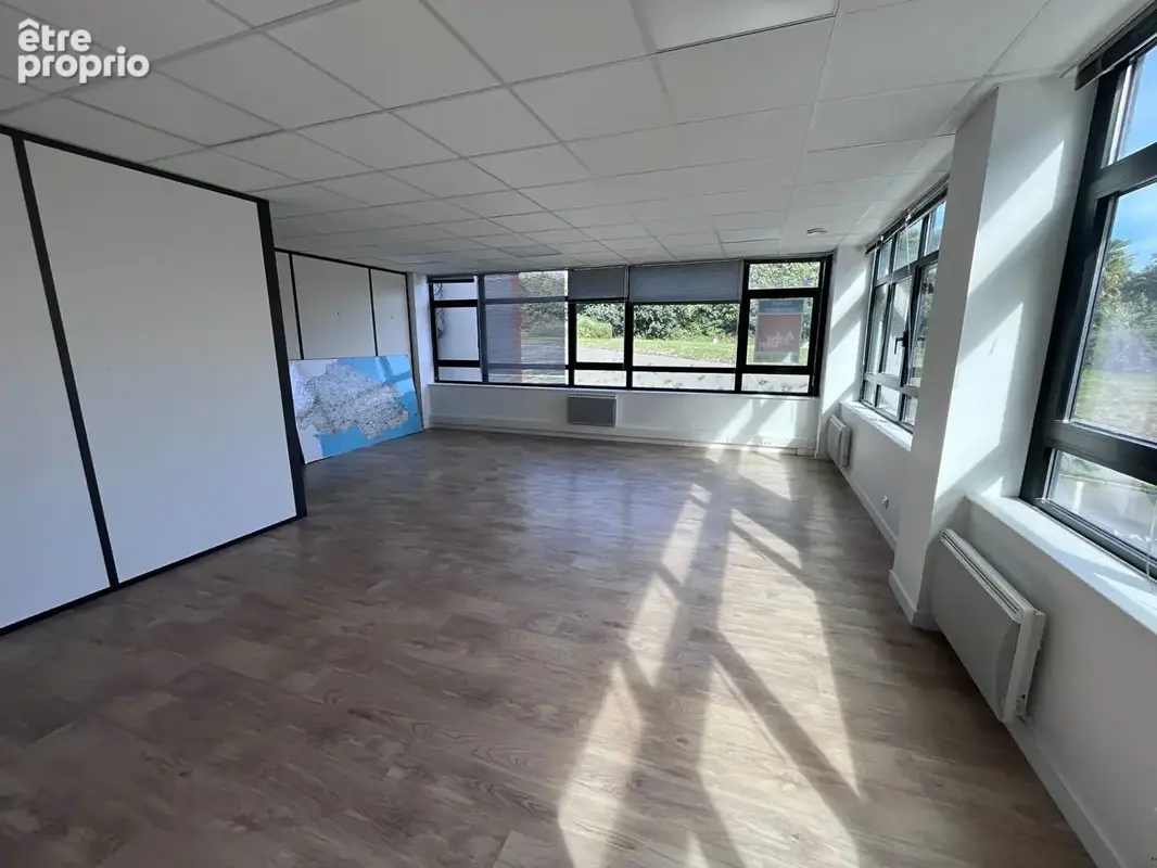 A vendre - guipavas kergaradec - plateau de bureaux de 317 m2 - photo 9