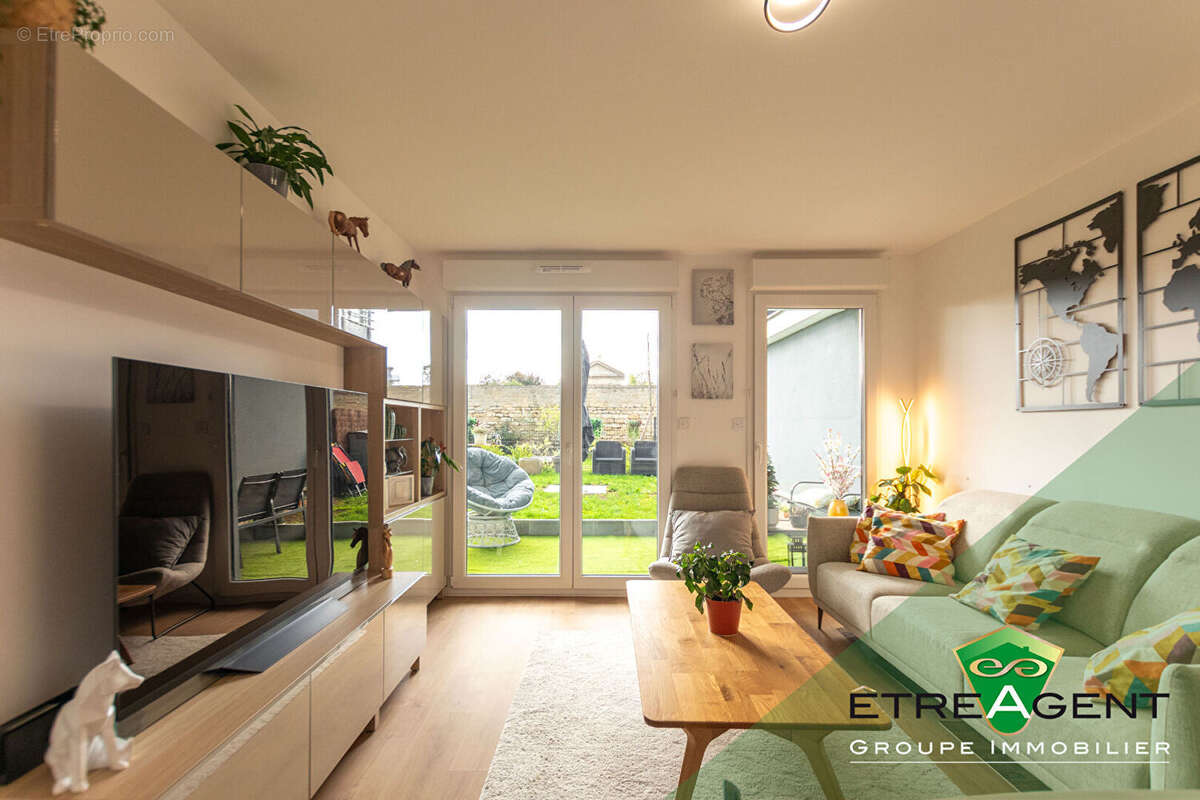 Appartement à VERNEUIL-SUR-SEINE