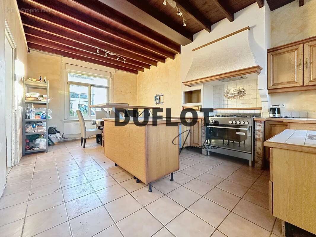 Maison à BEAURAINVILLE