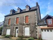 Maison à LAZ