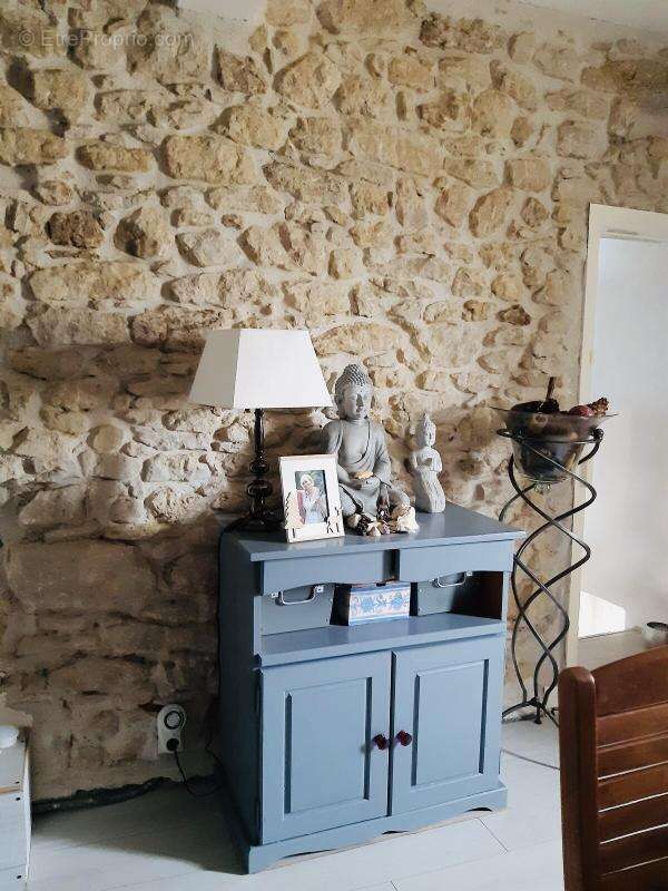 Maison à MAS-SAINTES-PUELLES