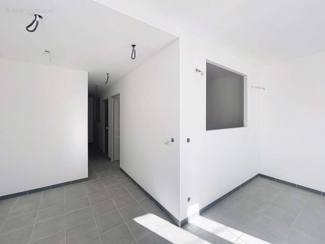 Photo 2 - Appartement à BAGNOLS-EN-FORET