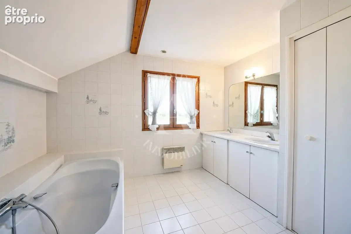 Maison 177 m² à Ornex  - photo 9