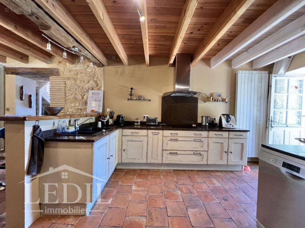 Maison à CASTELJALOUX