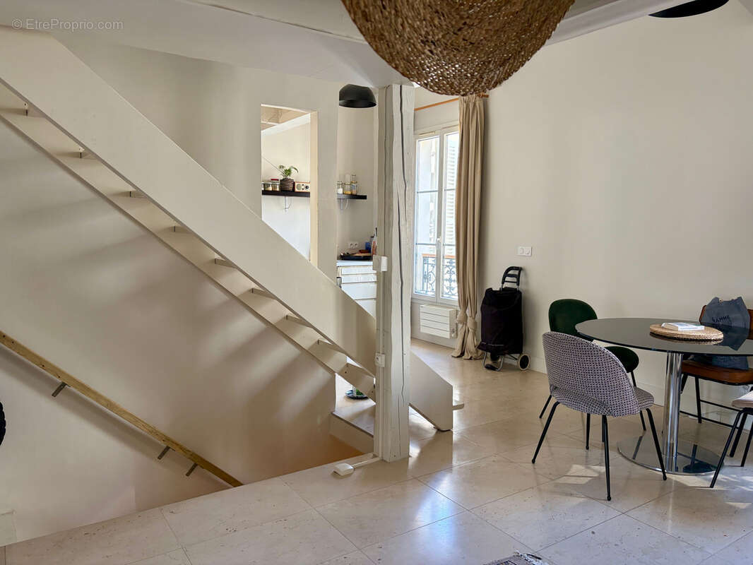 Appartement à PARIS-11E