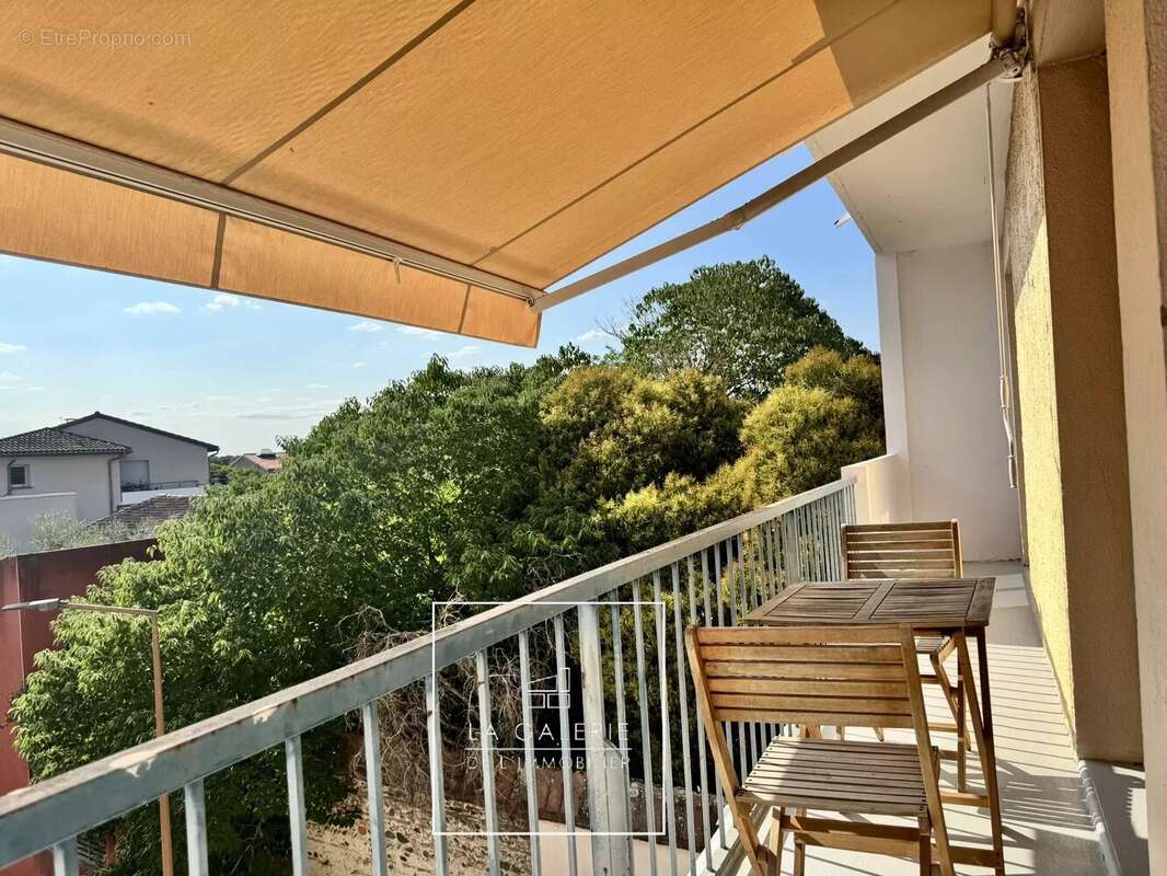 T3 avec balcon et cave rue magendie - photo 2