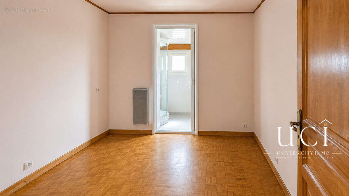 Maison 124 m² à Saint-Jean-De-Boiseau  - photo 7