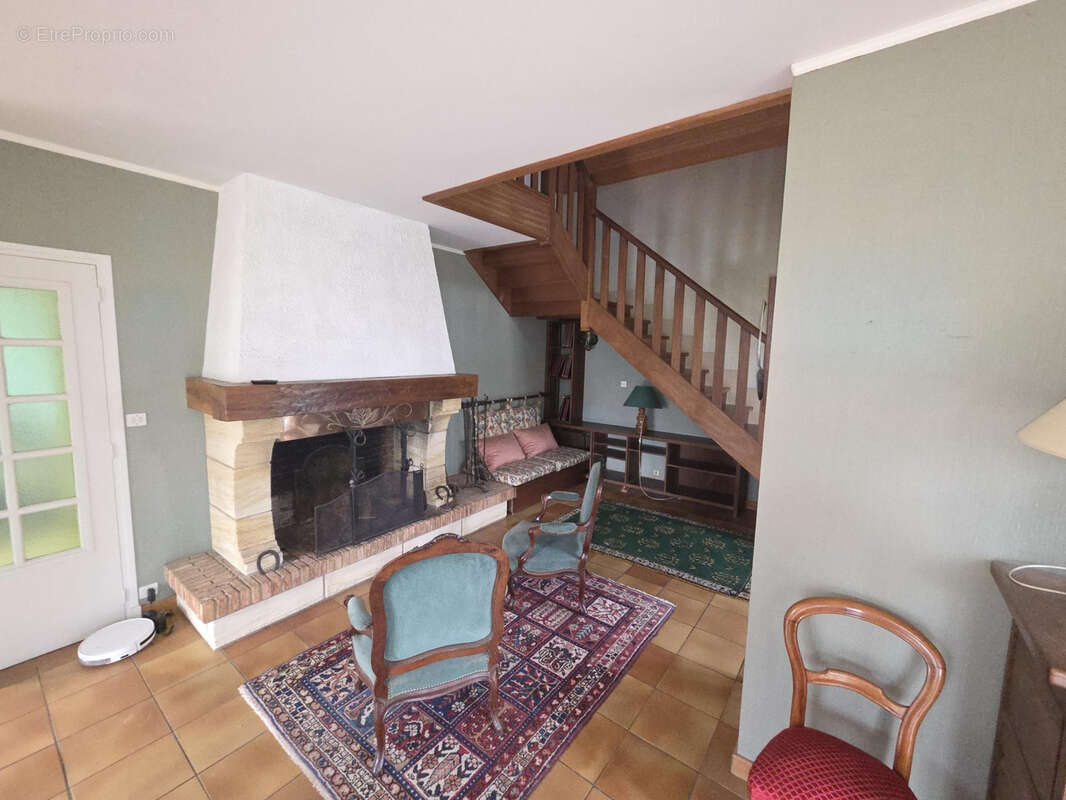 Maison à MONTIVILLIERS