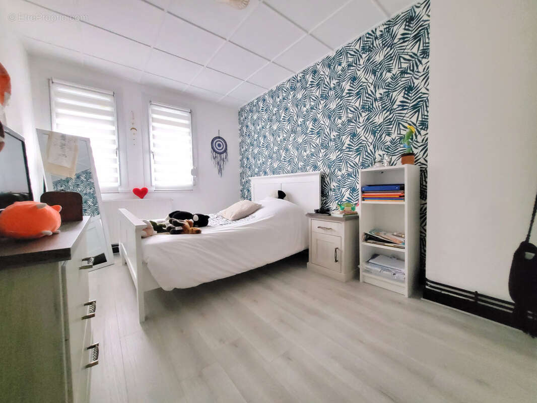 Maison 2 chambres + bureau jardin proche centre-ville - photo 7