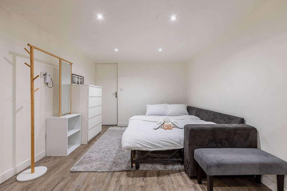 Appartement à LEVALLOIS-PERRET