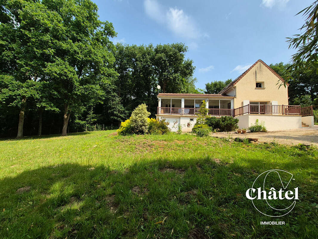 Maison à AUVERS-SUR-OISE