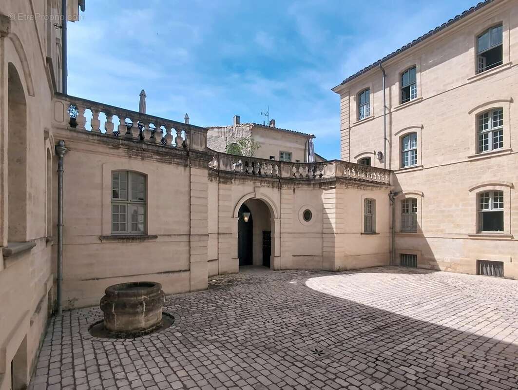 Appartement à UZES