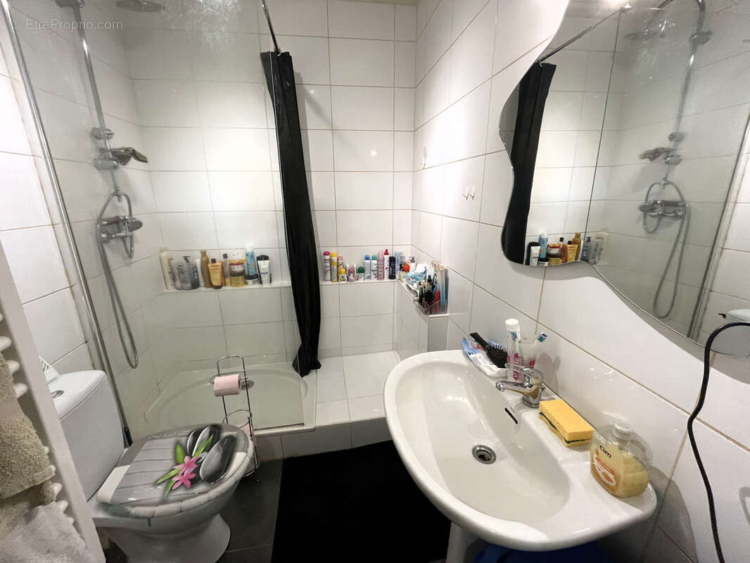 Appartement à SAINT-BONNET-LE-CHATEAU