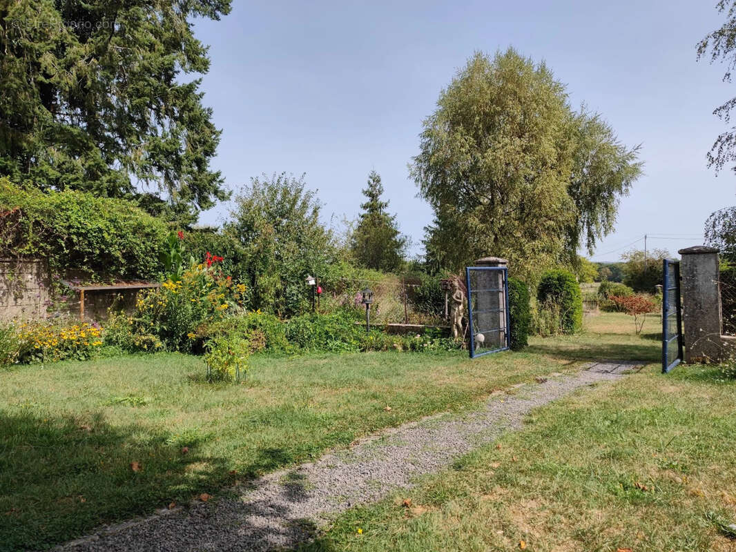 Maison à LA NOCLE-MAULAIX