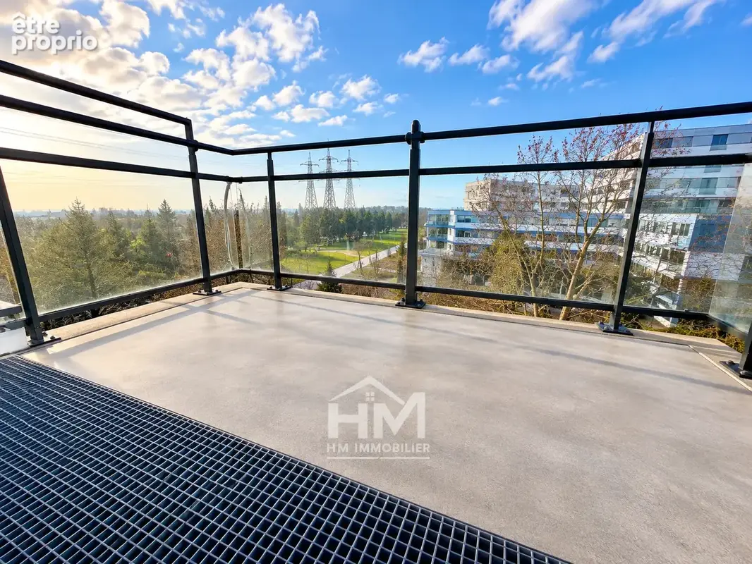 Rue Étienne Dolet  Exclusivité — Appartement en dernier étage avec balcon - photo 2