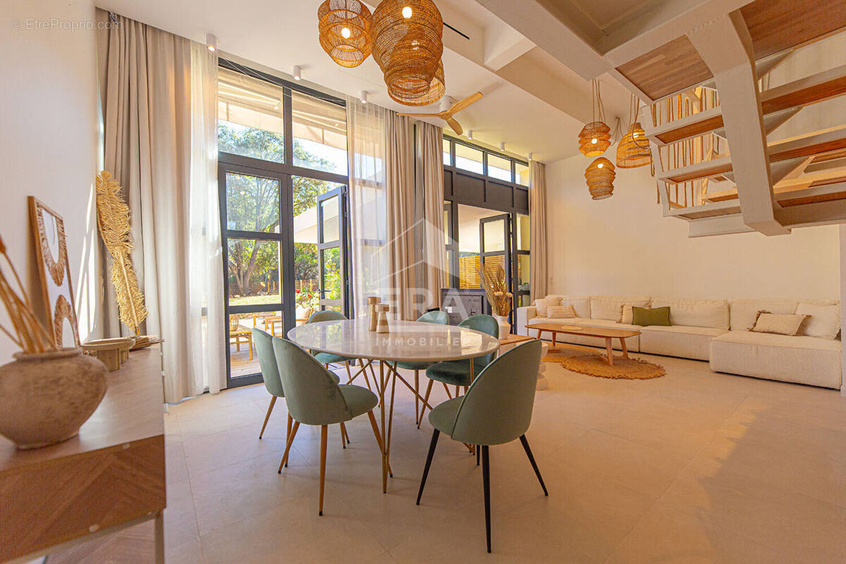 Appartement à PEYMEINADE