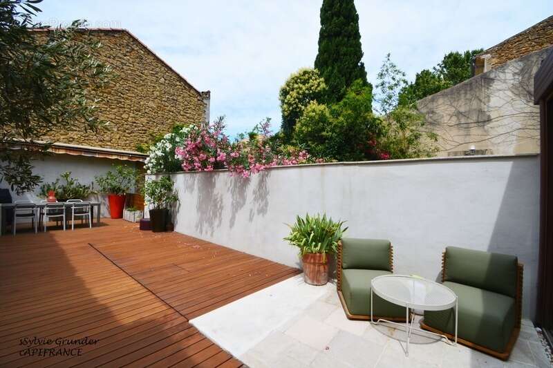 Maison de Maître, 7 pièces SALON DE PROVENCE (13) - photo 3