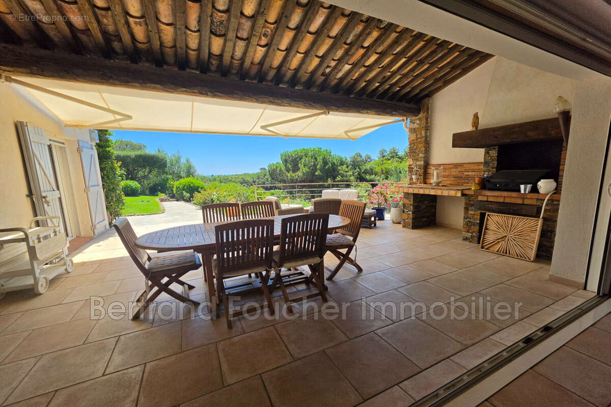 Maison 207 m² à Cavalaire-Sur-Mer  - photo 4