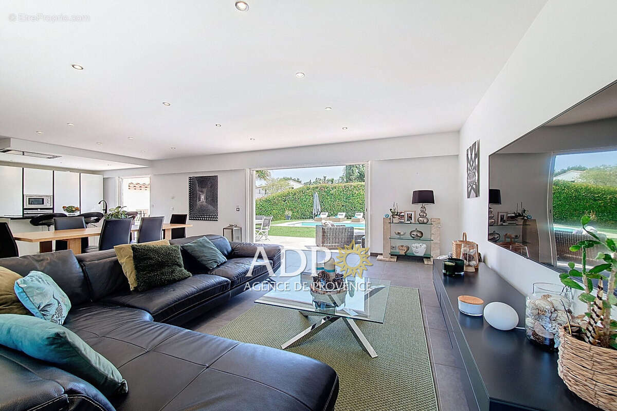 Maison à PEYMEINADE