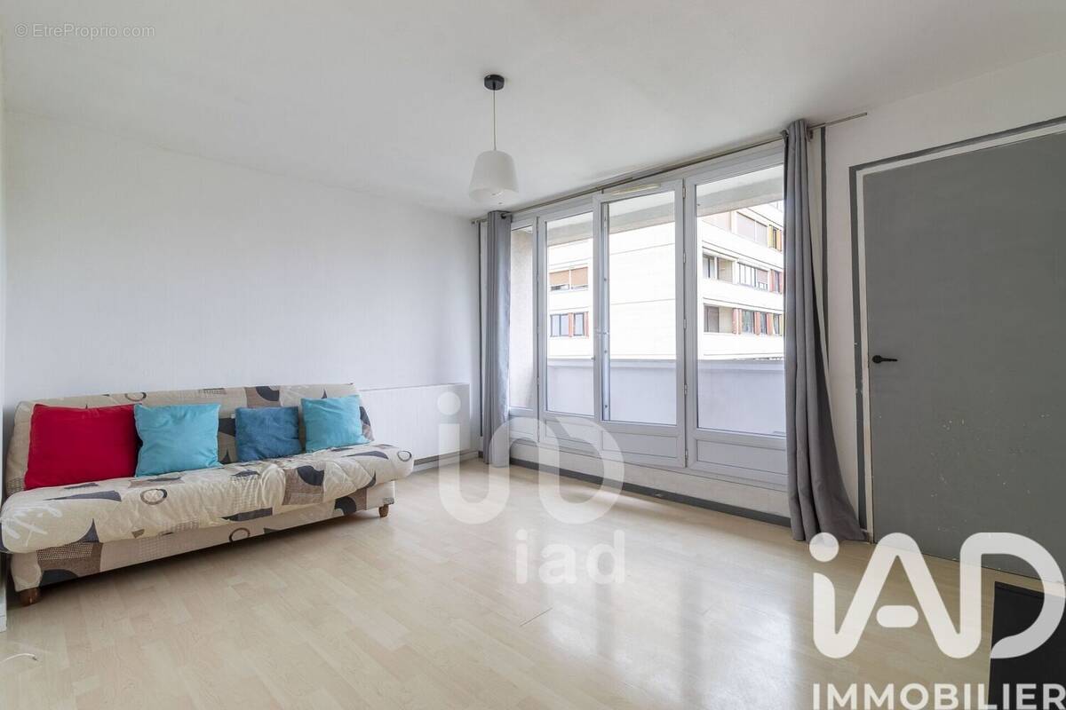 Photo 1 - Appartement à POISSY