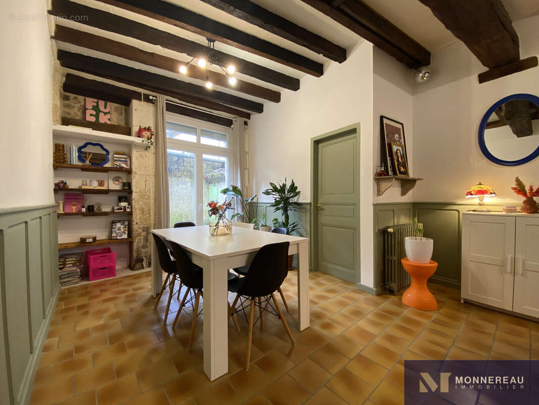 Maison à LA ROCHEFOUCAULD