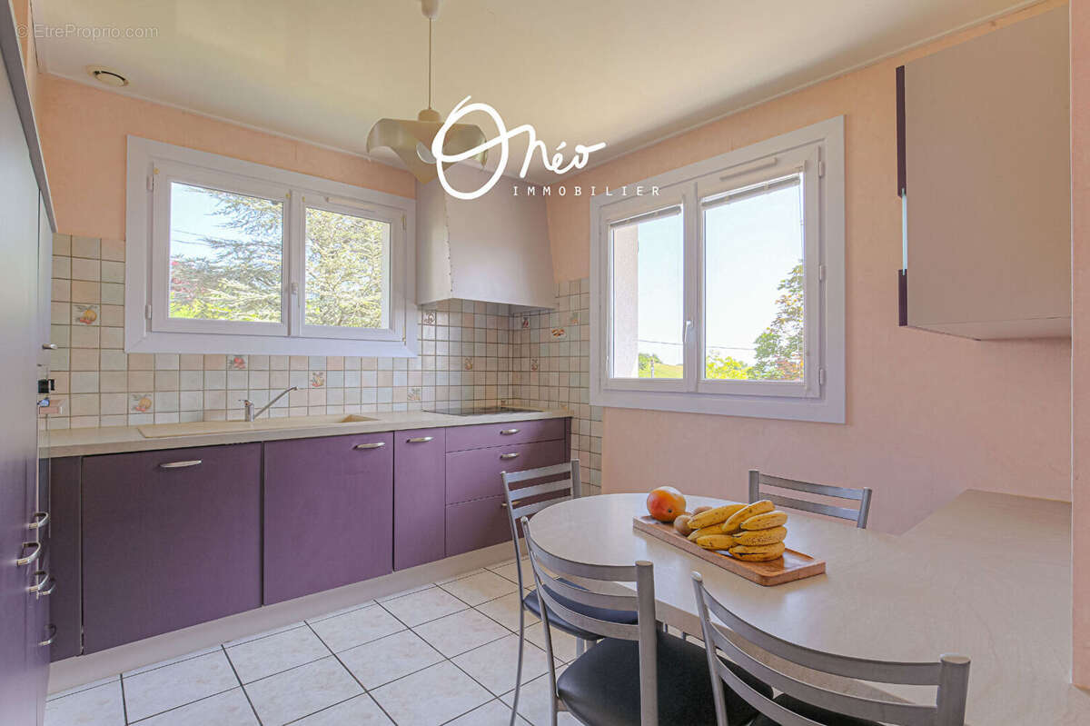 Maison individuelle avec sous-sol complet et jardin de 1267m2 - photo 9