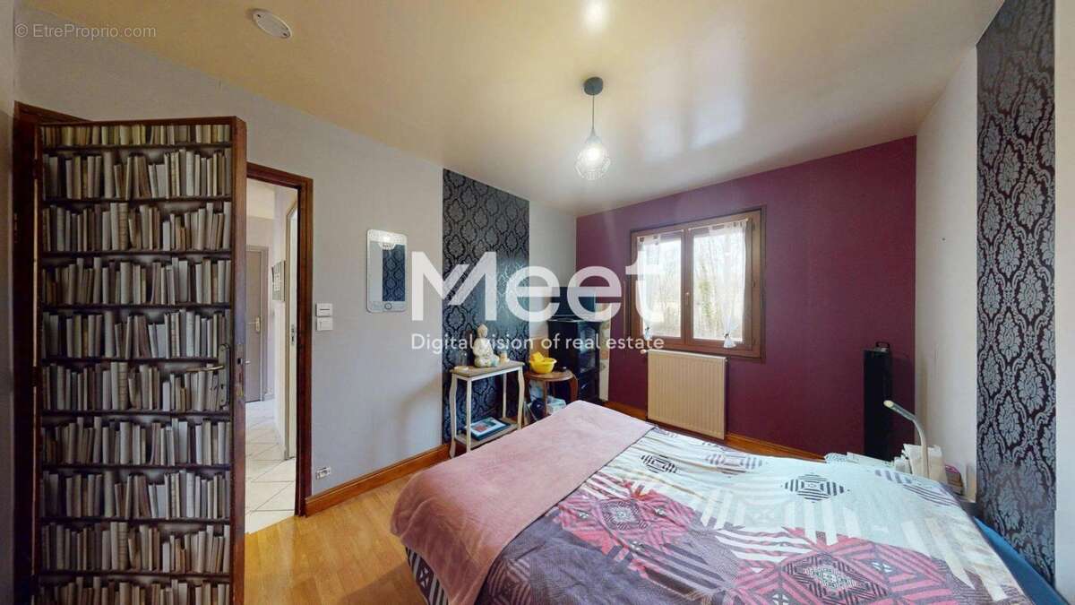 Maison à FLEURY-LA-VALLEE