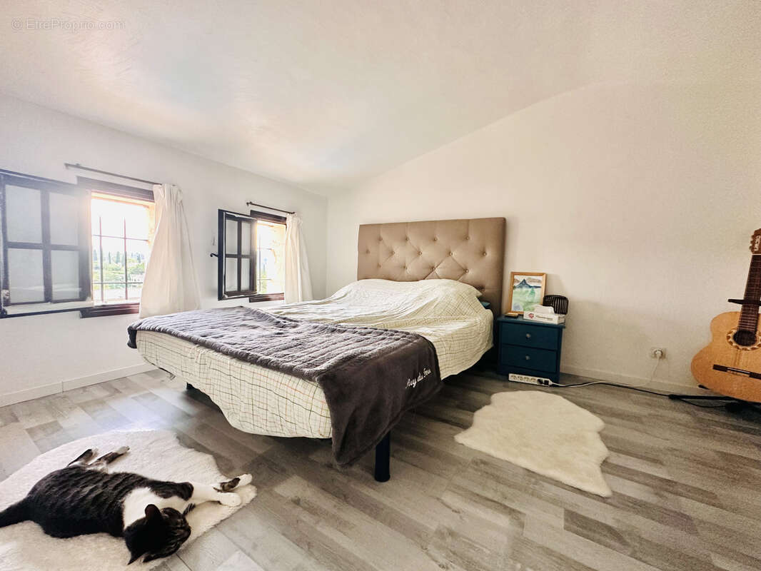 Appartement à PEYMEINADE