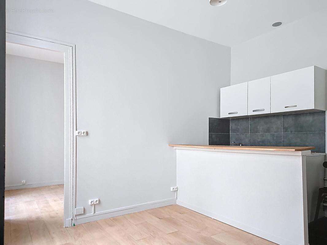 Appartement à PARIS-11E