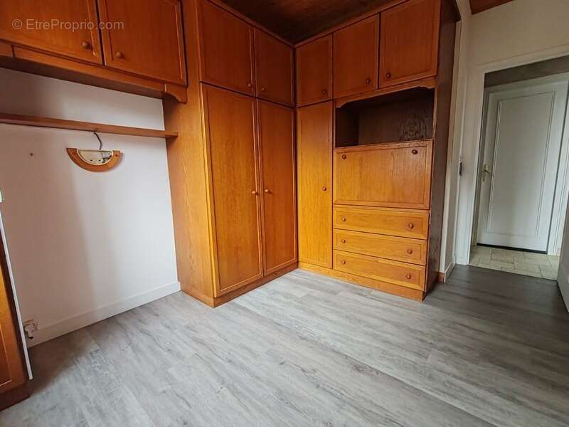 Propriete à vendre 10 pièces LA BRUFFIERE (85) - photo 9