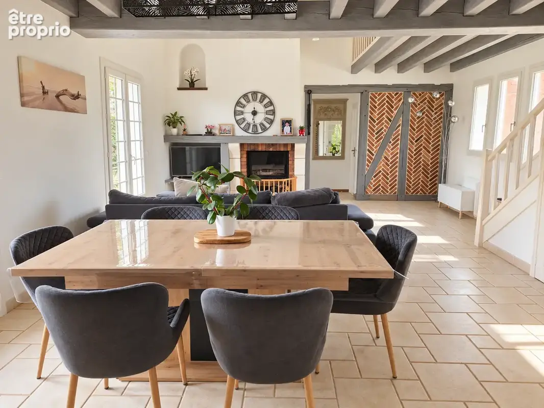 Maison 7 pièces 210 m² à vendre à Levet (18340) - photo 4