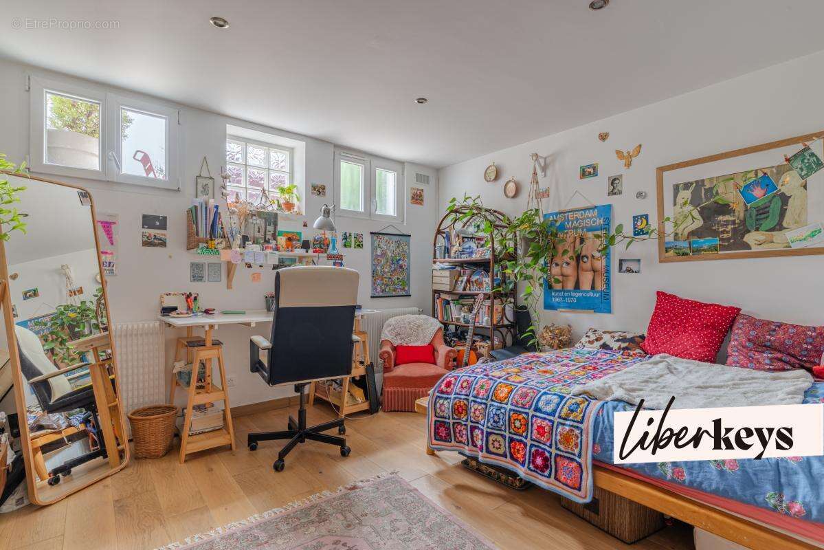 Maison à SAINT-MAUR-DES-FOSSES