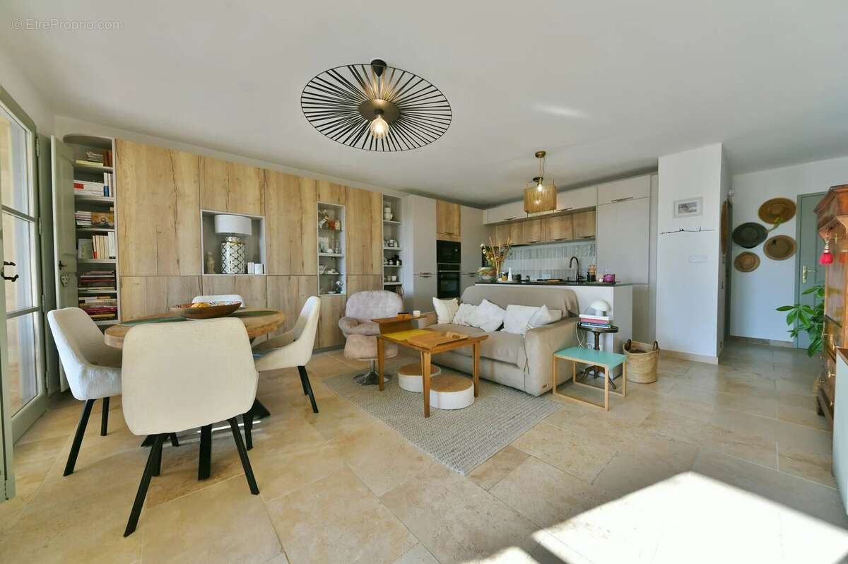 Appartement à UZES